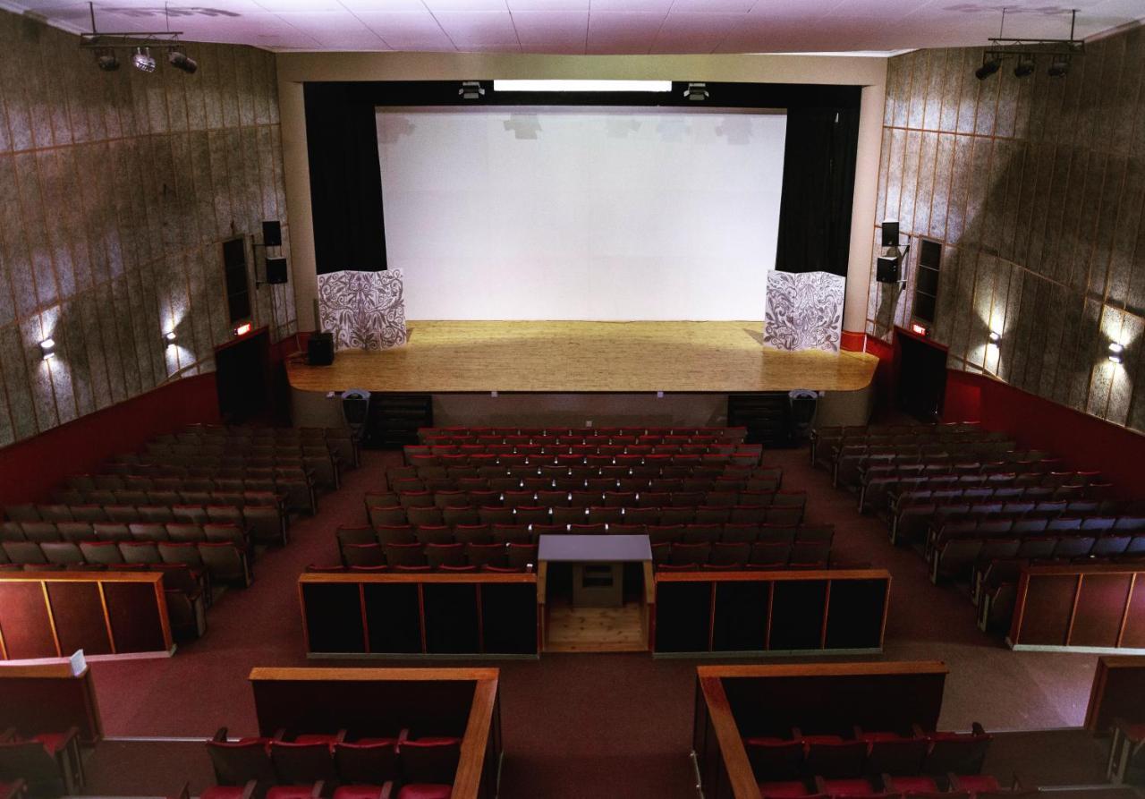 Tsumeb Theatre Guesthouse Exterior photo